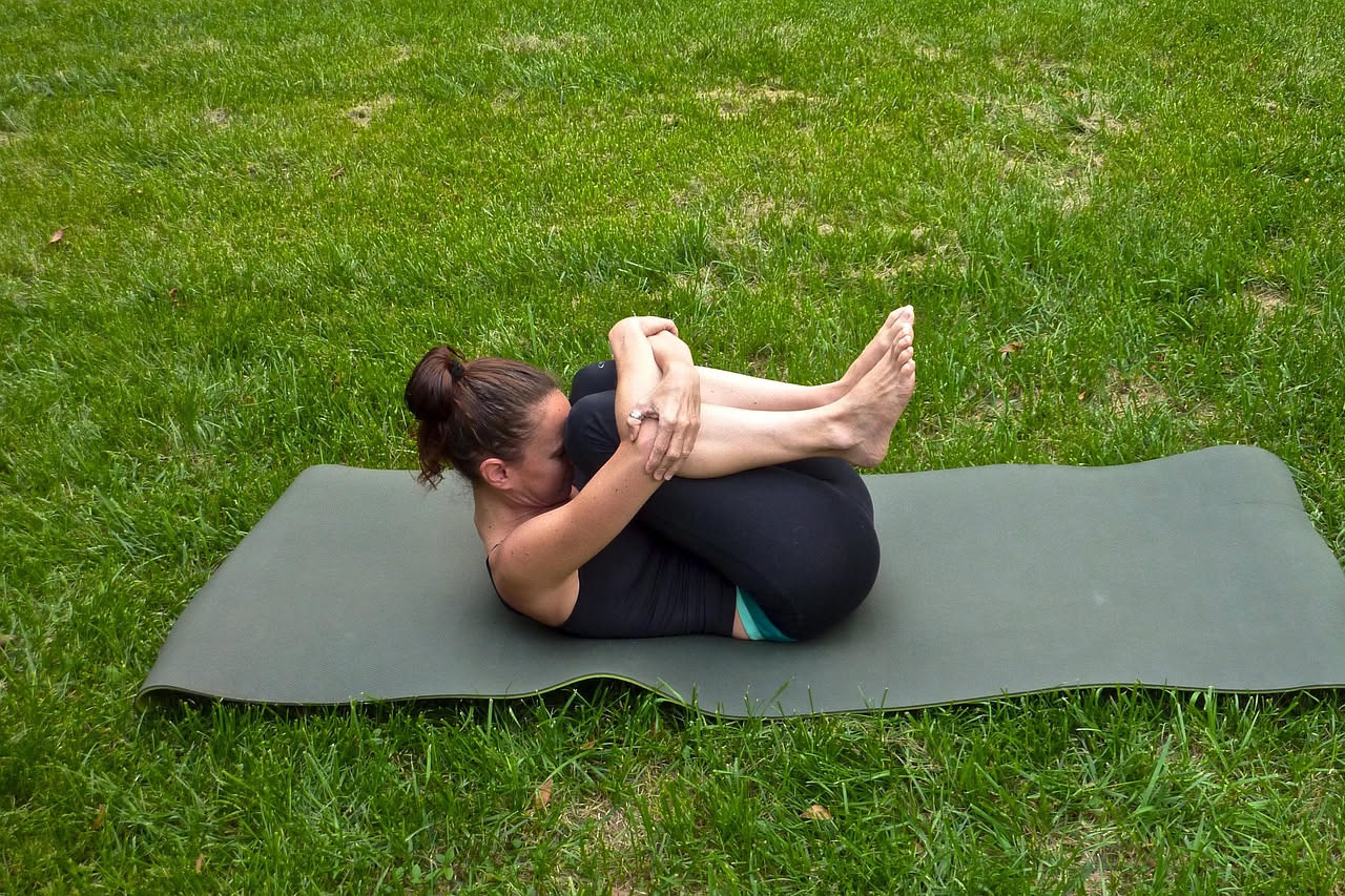 Stretching mirato per la colonna lombare e i fianchi