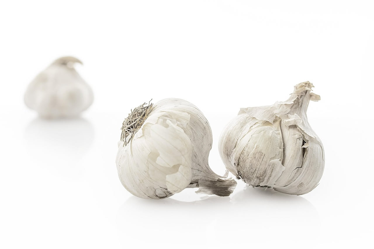 Aglio: proprietà, benefici e come utilizzarlo in cucina