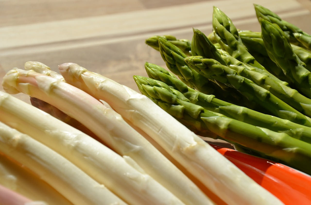 Asparagi: proprietà nutrizionali e benefici per la salute