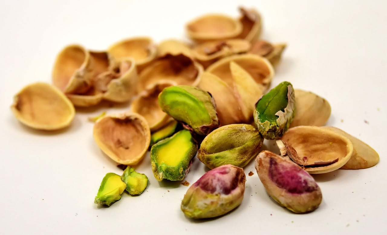 Pistacchio: proprietà, benefici e quanto consumarne al giorno