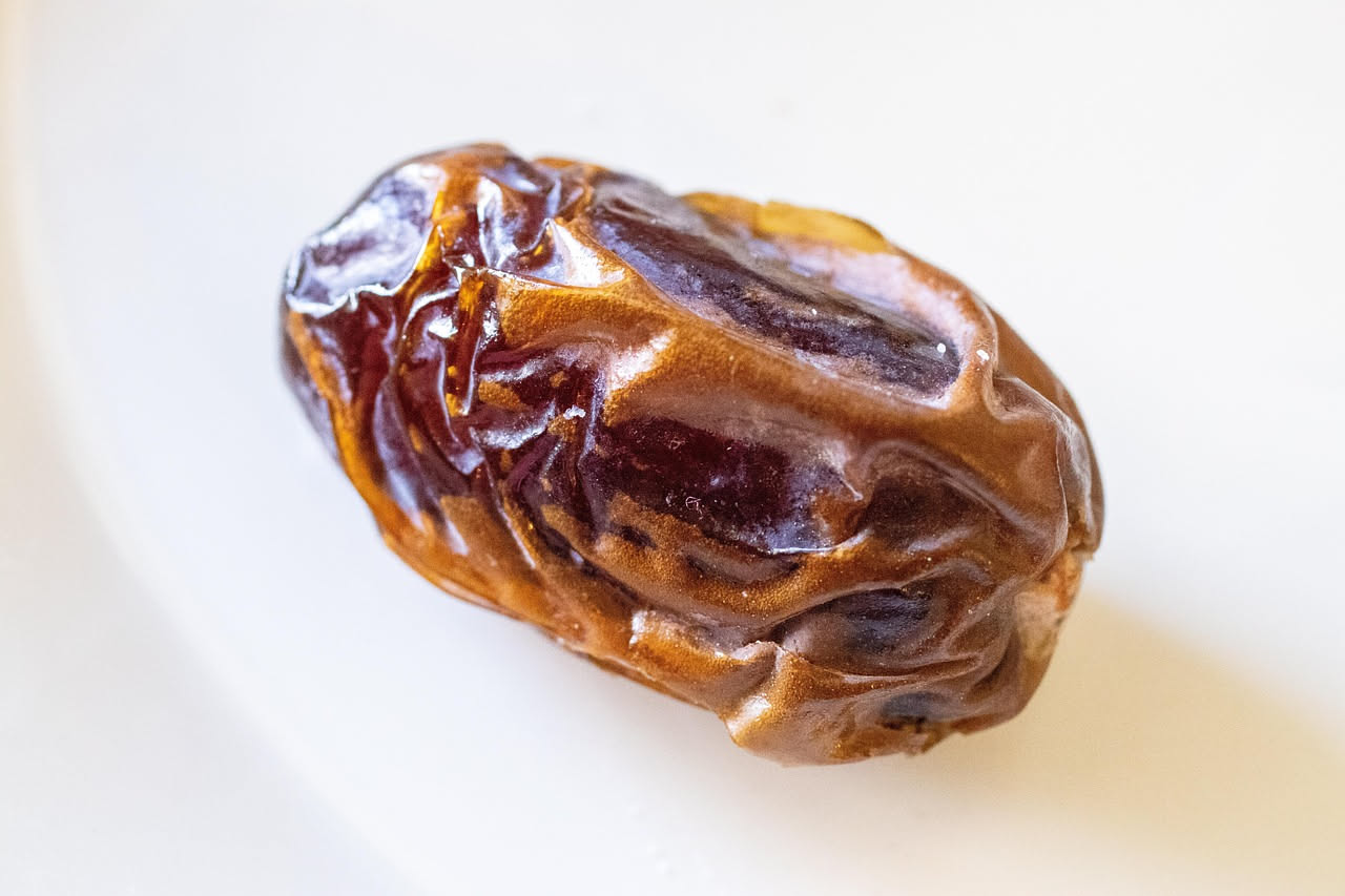 Cosa succede a chi mangia datteri con la glicemia alta: attenzione