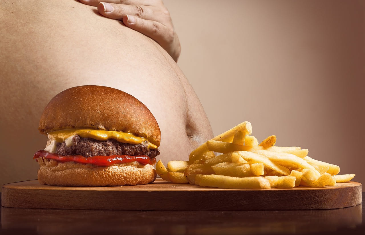 Cosa succede a chi mangia troppo poco a causa del caldo: attenzione
