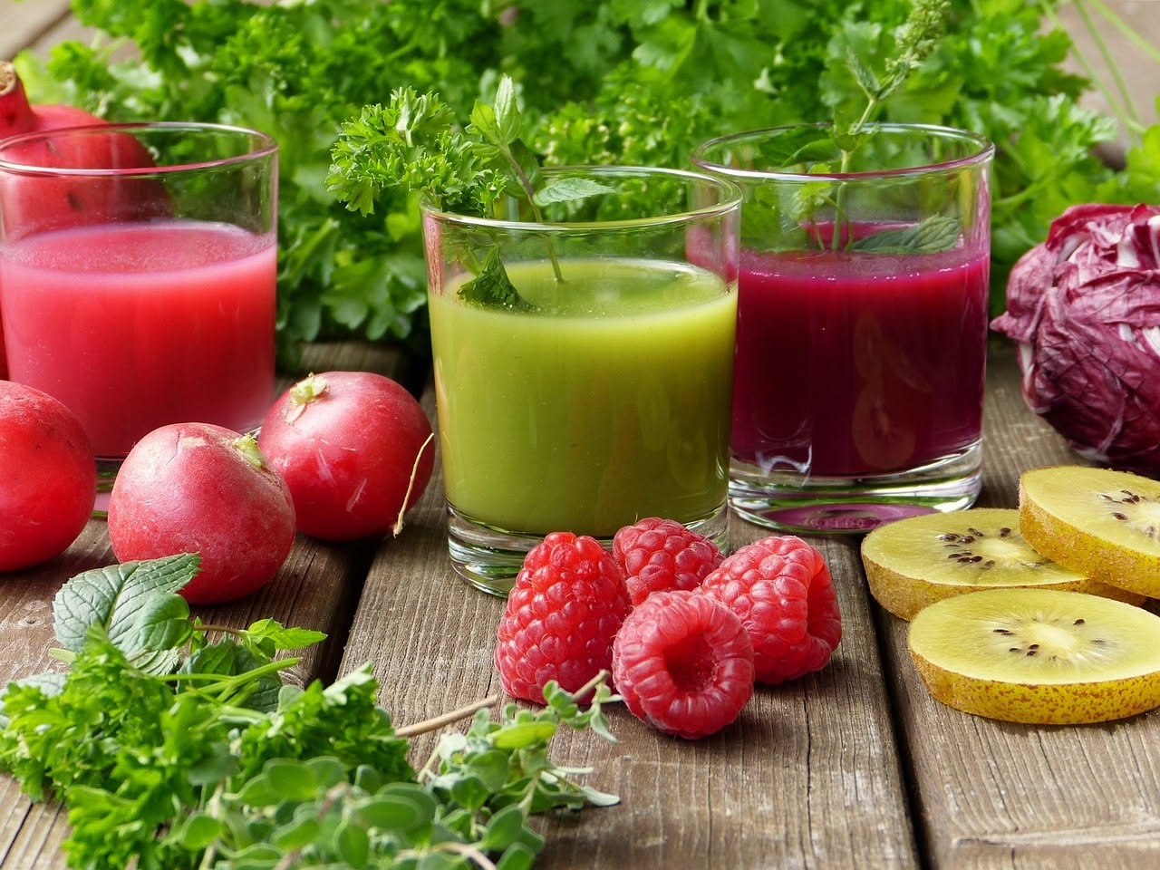 Cosa succede a chi beve smoothie di verdura d'estate: i benefici